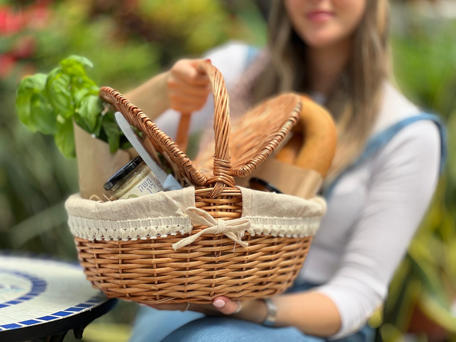 סלסלת פיקניק 2